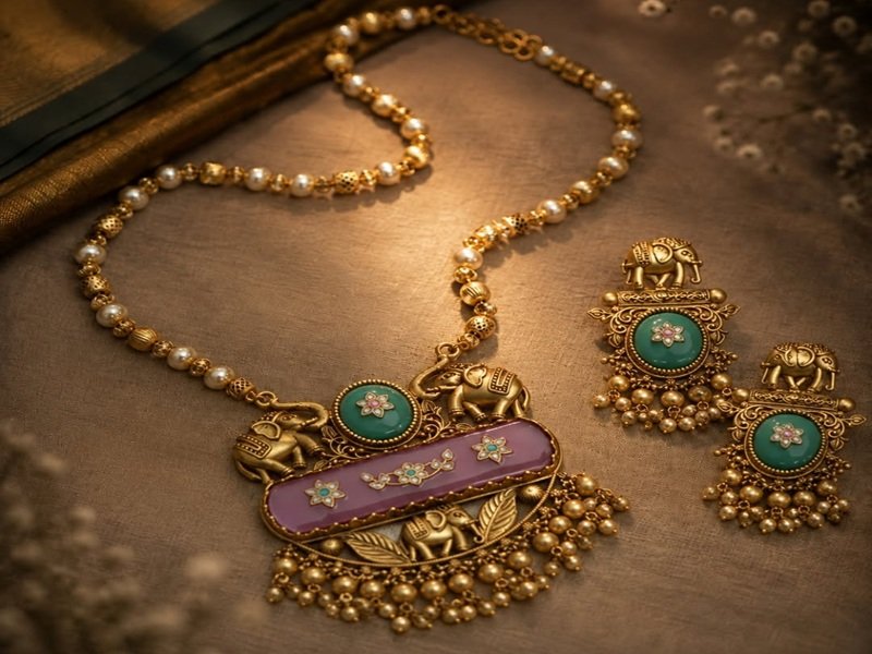 Jewellery styles for different face shapes from the best 1 gram jwellery shop in hadapsar